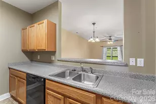 123 Foxden Dr, Fletcher, NC 28732 - Photo 5