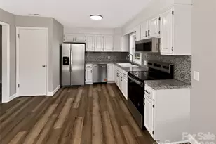 3570 Brook St, Lenoir, NC 28645 - Photo 9