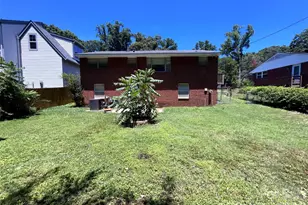 710 Manhasset Rd, Charlotte, NC 28209 - Photo 3