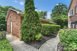 1016 Queens Rd, Charlotte, NC 28207 - Photo 31