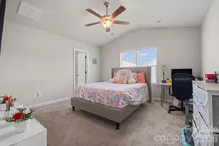 5211 Belstone Ln, Charlotte, NC 28215 - Photo 19
