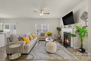 5211 Belstone Ln, Charlotte, NC 28215 - Photo 7