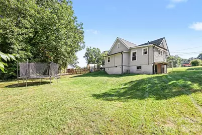 1104 W 7th Avenue, Gastonia, NC 28052 - Photo 17