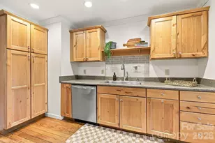 21 Balsam Ave, Asheville, NC 28806 - Photo 11