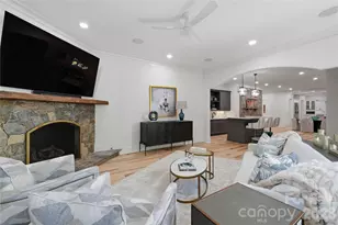 6239 Sharon Hills Rd, Charlotte, NC 28210 - Photo 9