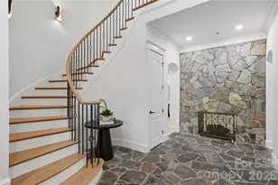 6239 Sharon Hills Rd, Charlotte, NC 28210 - Photo 5
