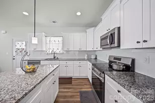 844 Matthews School Rd, Matthews, NC 28105 - Photo 9