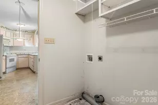 2524 Robinson Rd, Newton, NC 28658 - Photo 7