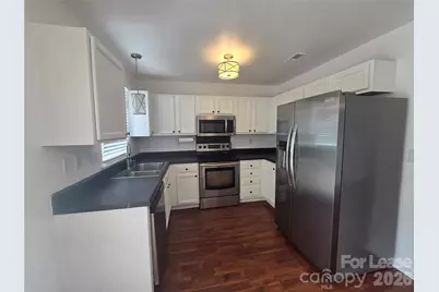 8815 Korniv Drive, Charlotte, NC 28216 - Photo 5