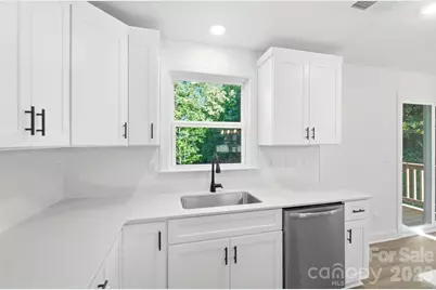 1074 Mountain Crest Drive, Kings Mountain, NC 28086 - Photo 19