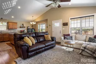 33 Sherman Meadows Dr, East Flat Rock, NC 28726 - Photo 11