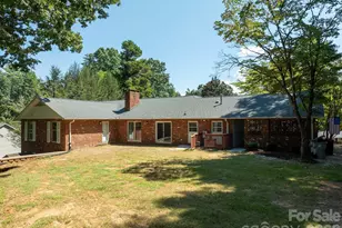 935 Ridgewood Dr NE, Lenoir, NC 28645 - Photo 45
