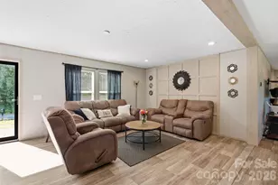 3194 Medicine Bow None, Claremont, NC 28610 - Photo 3