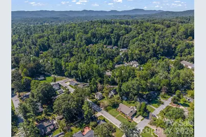 323 Blythe Street, Hendersonville, NC 28739 - Photo 47