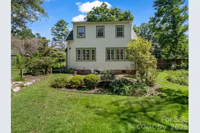 323 Blythe Street, Hendersonville, NC 28739 - Photo 15