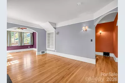 323 Blythe Street, Hendersonville, NC 28739 - Photo 23