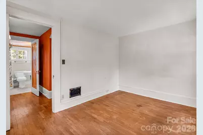 323 Blythe Street, Hendersonville, NC 28739 - Photo 35