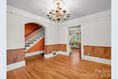 323 Blythe Street, Hendersonville, NC 28739 - Photo 33