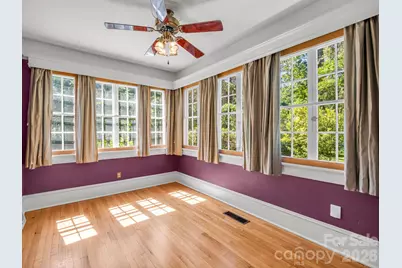 323 Blythe Street, Hendersonville, NC 28739 - Photo 3