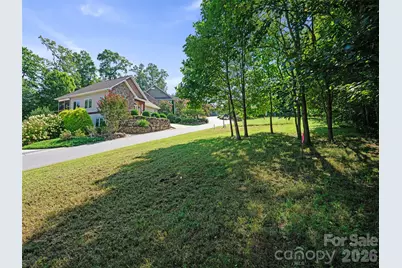 95 Deep Valley Lane, Hendersonville, NC 28791 - Photo 17