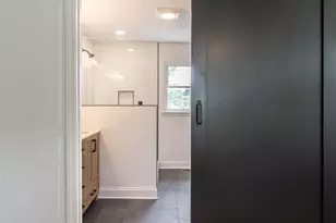 21 W Chapel Rd, Asheville, NC 28803 - Photo 19