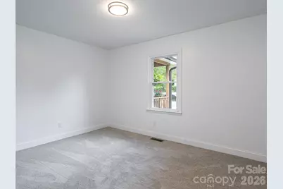 21 W Chapel Road, Asheville, NC 28803 - Photo 23