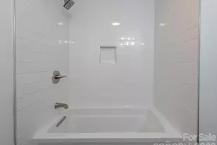 21 W Chapel Rd, Asheville, NC 28803 - Photo 25
