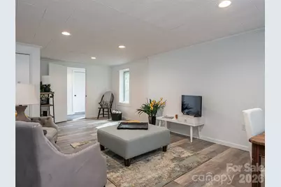 21 W Chapel Road, Asheville, NC 28803 - Photo 31