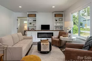 21 W Chapel Rd, Asheville, NC 28803 - Photo 5
