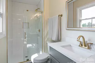 21 W Chapel Rd, Asheville, NC 28803 - Photo 29