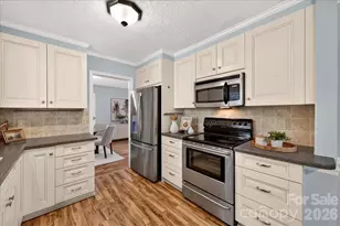 2624 Lawton Bluff Rd, Charlotte, NC 28226 - Photo 17