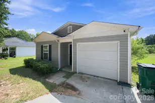 2142 Cindy Ln, Charlotte, NC 28216 - Photo 1