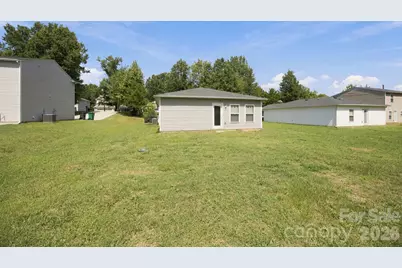 2142 Cindy Lane, Charlotte, NC 28216 - Photo 17