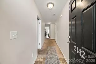 2142 Cindy Ln, Charlotte, NC 28216 - Photo 5