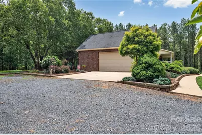 1910 Nc Hwy 134 Highway N, Troy, NC 27371 - Photo 27