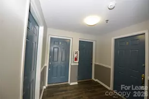 1649 Arlyn Cir, Charlotte, NC 28213 - Photo 3