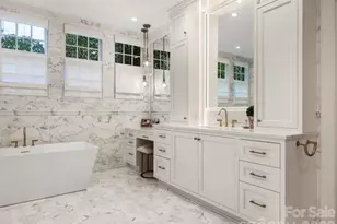 1811 Queens Rd W, Charlotte, NC 28207 - Photo 21