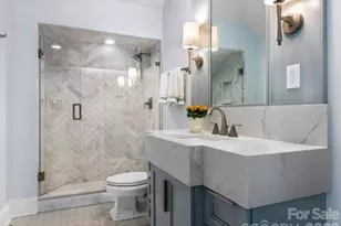 1811 Queens Rd W, Charlotte, NC 28207 - Photo 25