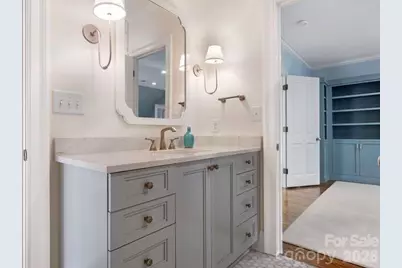 1811 Queens Road W, Charlotte, NC 28207 - Photo 29