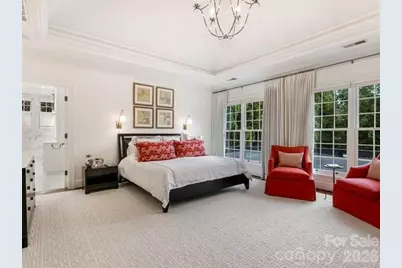 1811 Queens Road W, Charlotte, NC 28207 - Photo 19