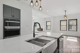 638 E Black St, Rock Hill, SC 29730 - Photo 7