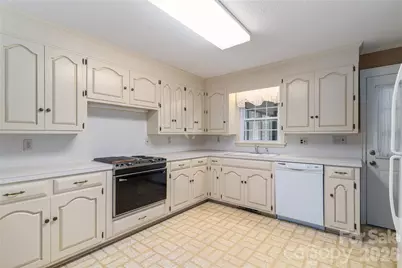 5271 Harris Farm Road, Hickory, NC 28602 - Photo 21