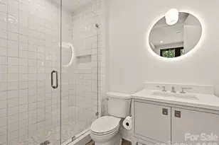 409 Queens Rd, Charlotte, NC 28207 - Photo 33