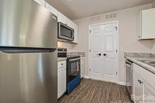 402 Jones St, Charlotte, NC 28208 - Photo 13