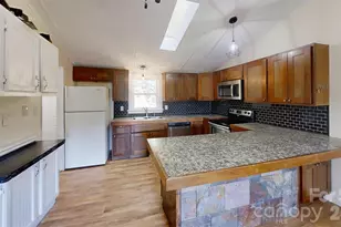 7 Field Top Ln, Arden, NC 28704 - Photo 3