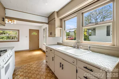 22 Jarrett Street, Asheville, NC 28806 - Photo 9