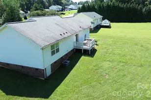 1545 Hamlet St, Lincolnton, NC 28092 - Photo 3