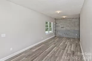 340 Matthew Ln, Canton, NC 28716 - Photo 27