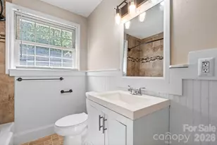 2026 Choyce Cir, Charlotte, NC 28217 - Photo 11
