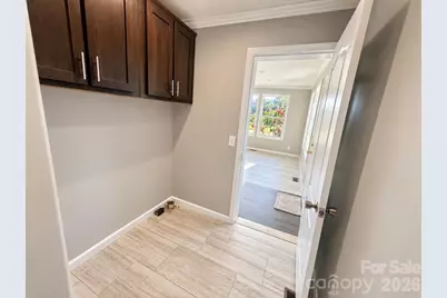 5217 Canterbury Drive, Conover, NC 28613 - Photo 11